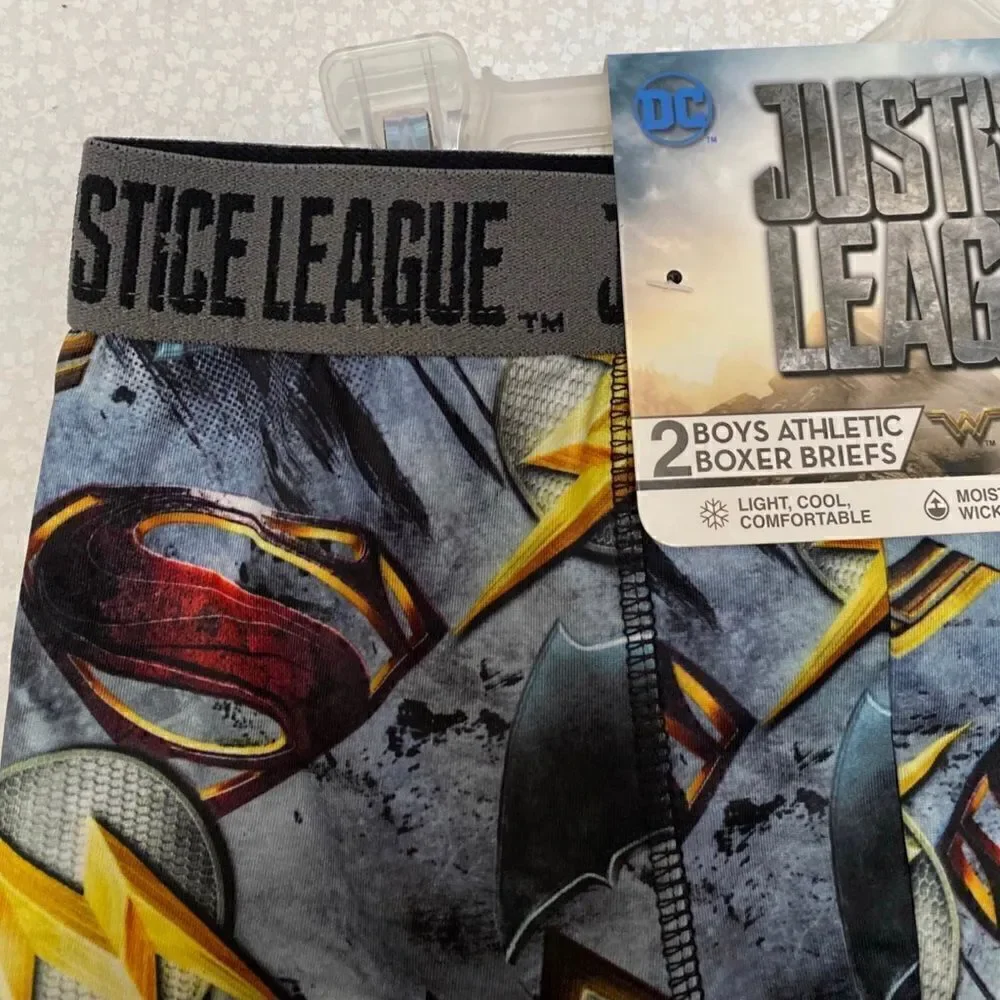 DC JUSTICE LEAGUE Size 8 -2 Boys Boxer Briefs NWT